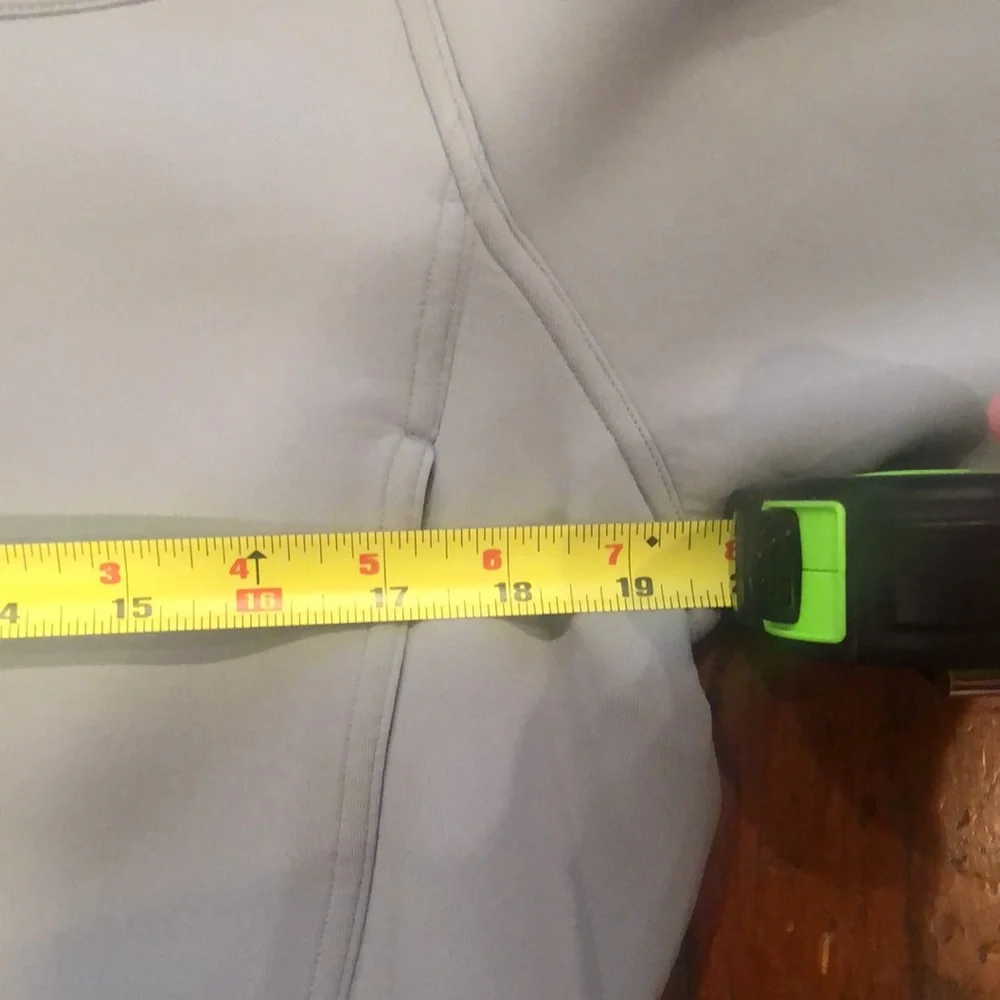 Lululemon Jacket - Picture 5 of 6